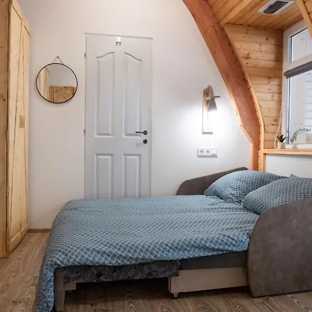 Apartment Matroz - Koezvetlenuel A Stranddal Szemben Balatonalmádi